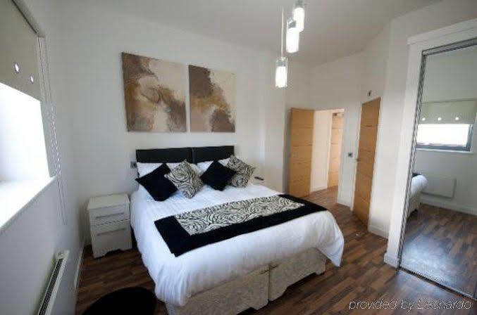 Dreamhouse Apartments Manchester City West Exterior photo