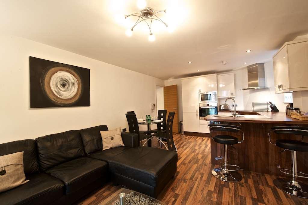 Dreamhouse Apartments Manchester City West Room photo
